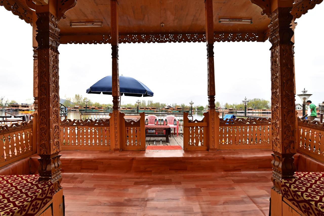 Lake Palace Group Of House Boats Сринагар Экстерьер фото